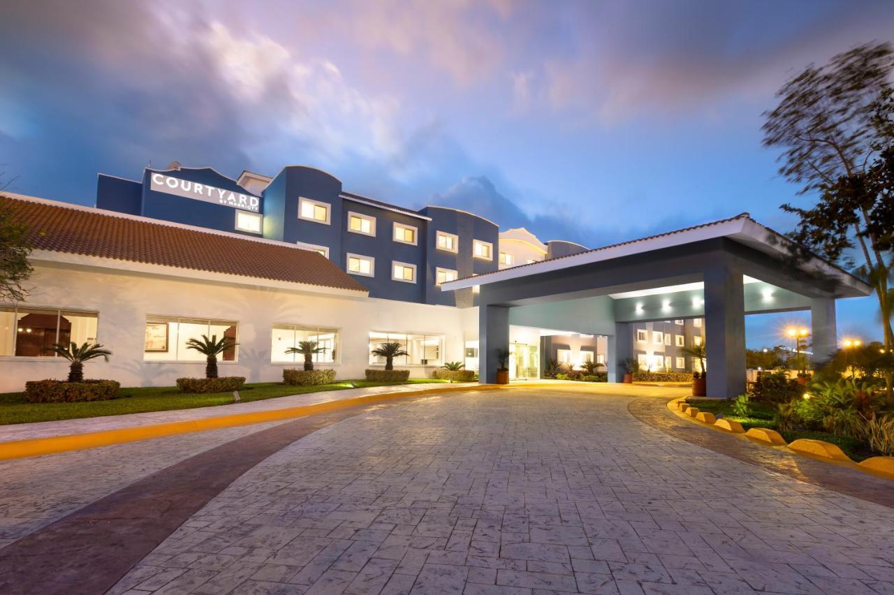 Courtyard By Marriott Cancun Airport Exterior foto